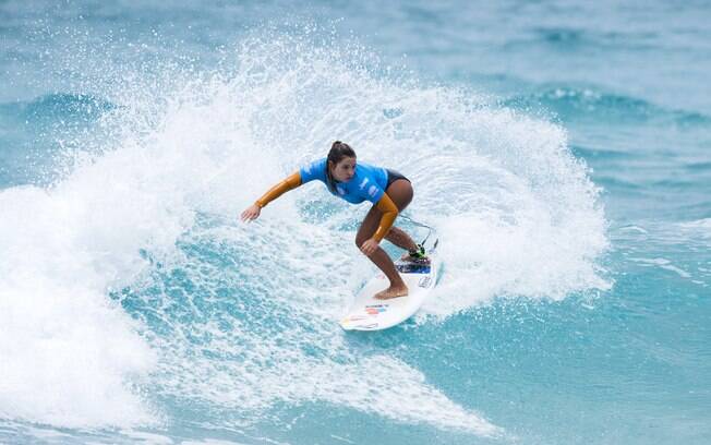 Tainá Hinckel é uma promessa do surfe brasileiro