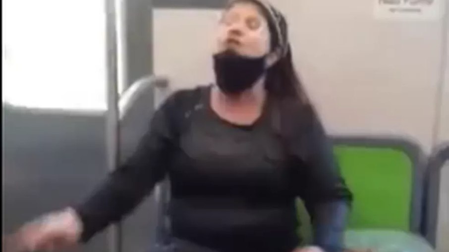 Mulher de 54 anos foi presa em flagrante por injúria racial no metrô de Belo Horizonte
