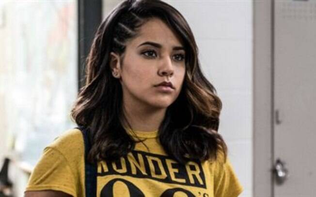 Trini, Ranger Amarela, passará pelo momento de descobrir sobre a sexualidade no filme 'Power Ranger'