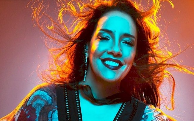 Ana Carolina homenageia Cássia Eller com show em São Paulo