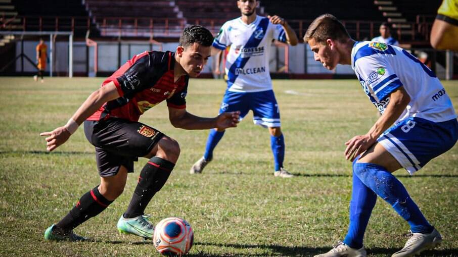 Flamengo sofre segunda derrota consecutiva no Paulistão.