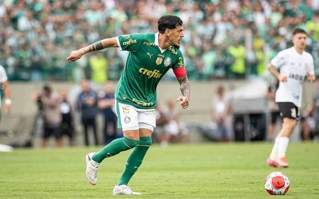 Gustavo Gómez se lesionou no duelo contra o Corinthians