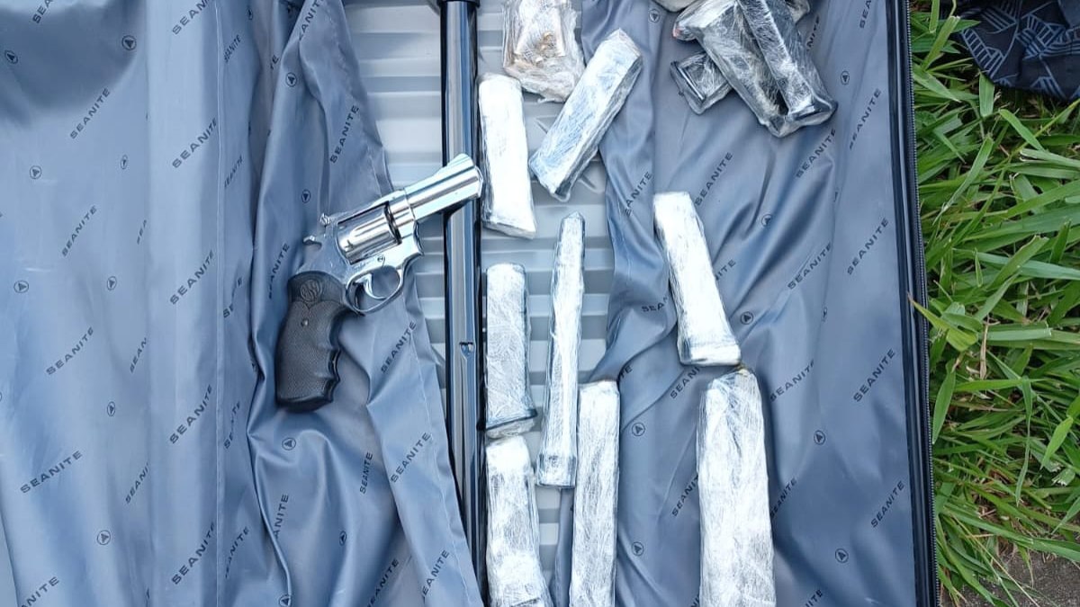 Arma apreendida Arma apreendida