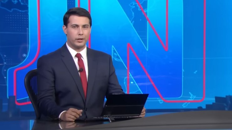 Ex-apresentador do Jornal Nacional assina com o SBT