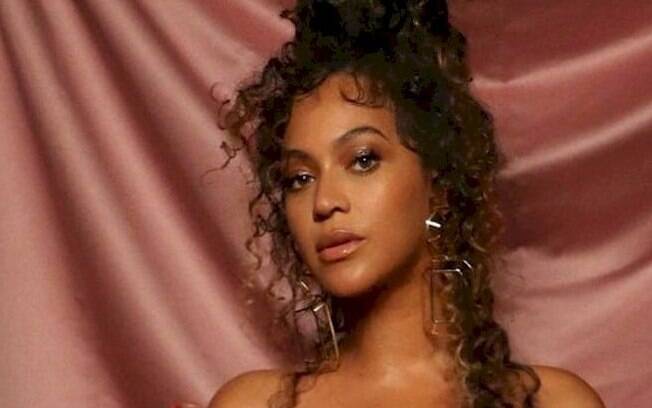 Beyoncé: “Love on Top” é a música romântica do século, elege revista