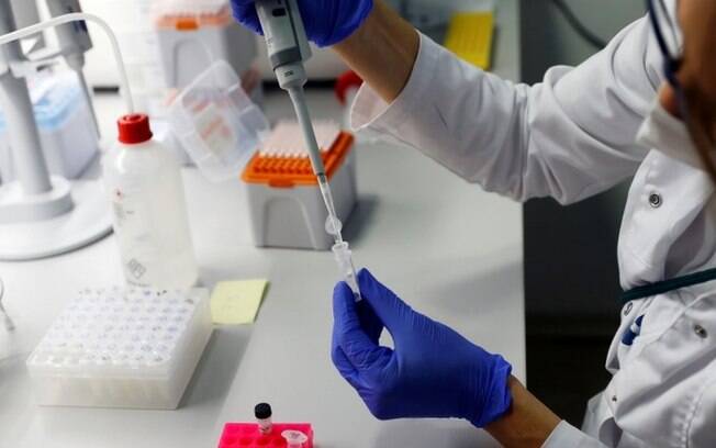 Covid: testes insuficientes e desorganizados deixam Brasil no escuro para controlar a pandemia