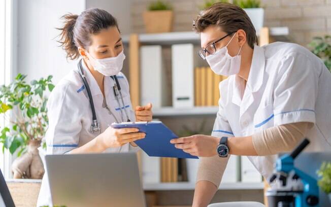 Medicina: pesquisa indica que 66% dos alunos têm até 24 anos