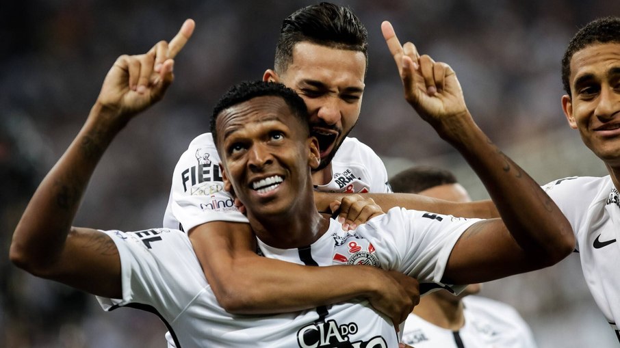 Jô marcou história com a camisa do Corinthians