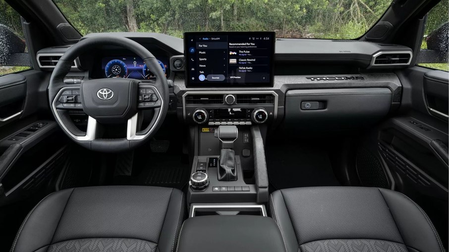 Toyota Tacoma oferece painel digital de 12,3