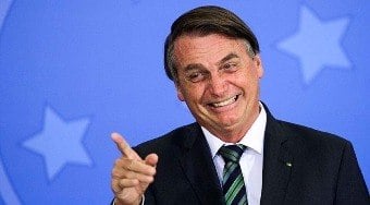 Bolsonaro vai apoiar candidato de Lira para sucessão na presidência da Câmara