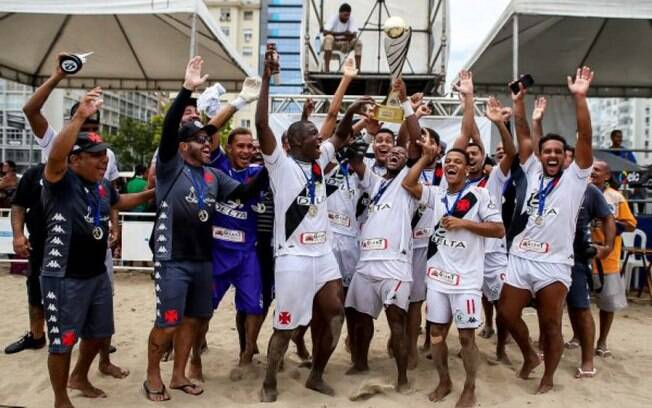 Trem-bala da areia: Vasco é campeão Carioca de Beach Soccer no masculino e feminino