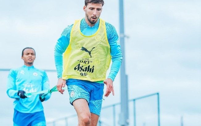 Jogadores do City durante treinamento da equipe - Foto: Divulgação/Manchester City