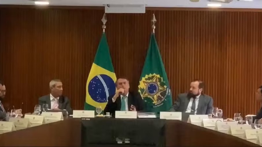 Reunião ministerial de Bolsonaro que embasou operação da PF