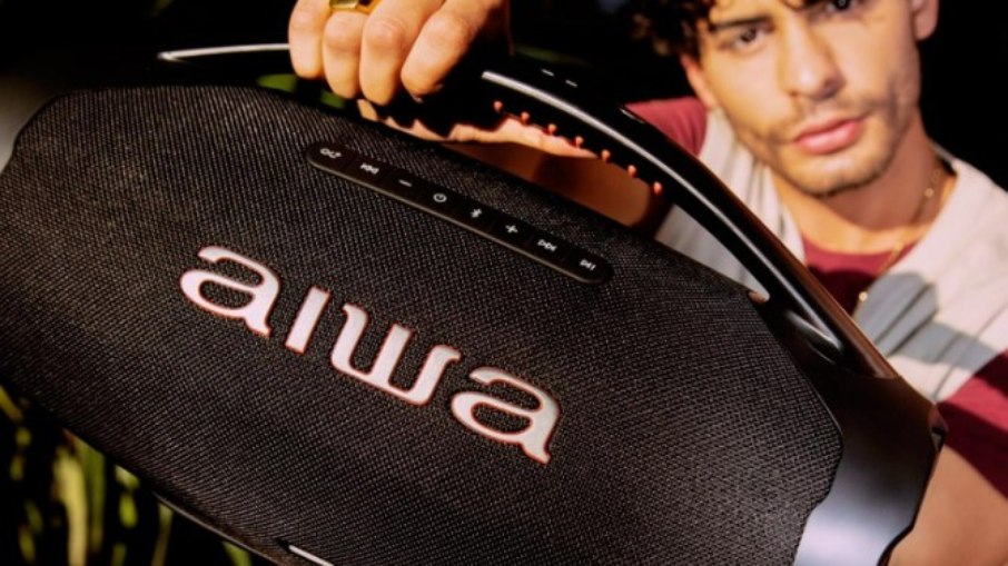 Caixa de som AIWA Boombox Plus está entre as mais vendidas da categoria na Amazon