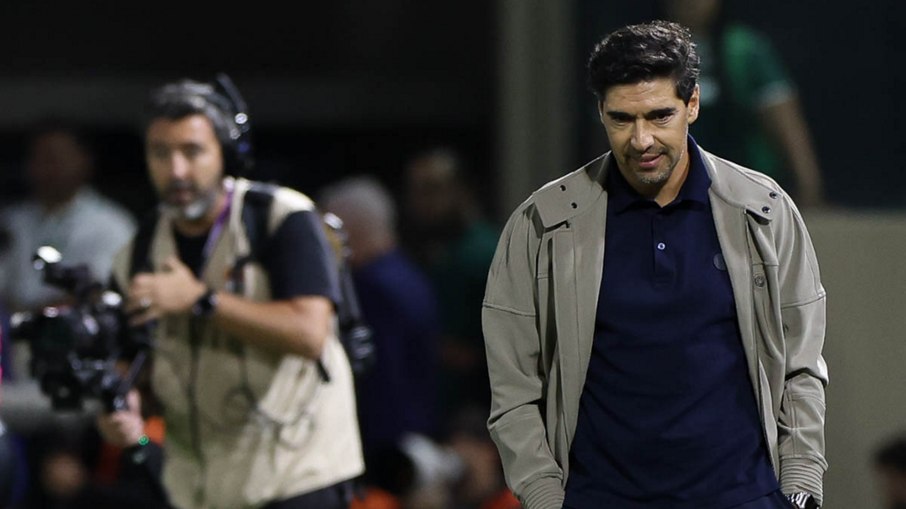 Abel Ferreira na partida que classificou o Palmeiras para final do Paulistão 2026