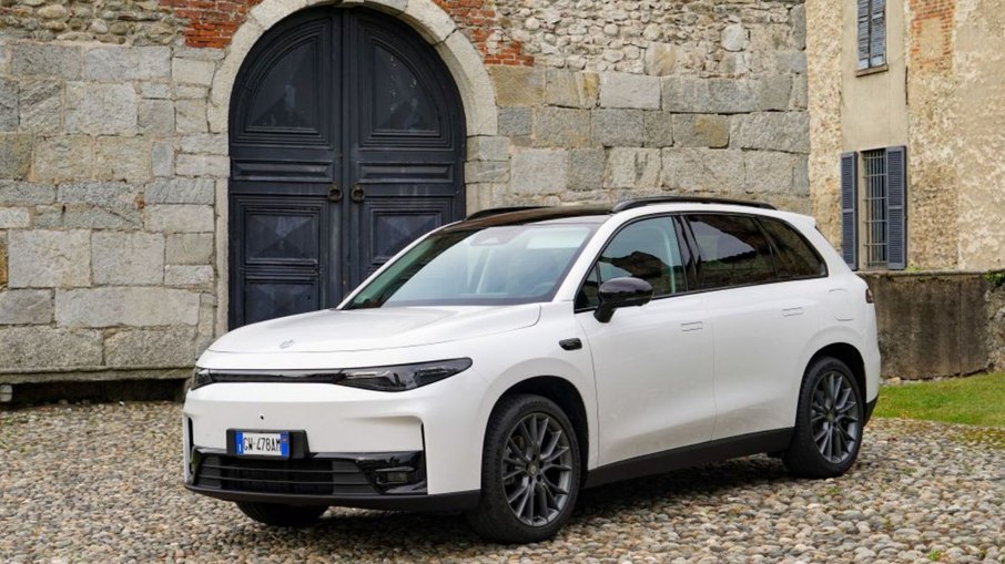 Leapmotor apresentou o C10 REEV no Salão Automóvel de Bruxelas de 2025 Leapmotor apresentou o C10 REEV no Salão Automóvel de Bruxelas de 2025
