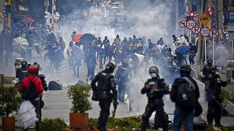 Protesto na Colômbia é marcado por forte repressão policial