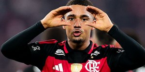 Samuel Lino faz a diferença, e Flamengo vence o Botafogo
