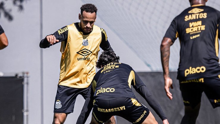 Santos: Neymar treina normalmente e é reforço contra o Juventude