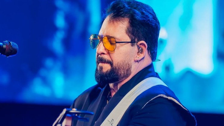 Após cair do palco, Marrone cancela agenda de show