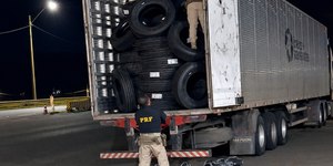 VÍDEO: homem é preso com mais de 400 iPhones na BR-153