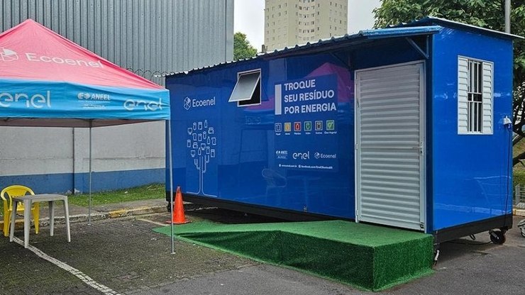 Programas de reciclagem oferecem descontos na conta de luz