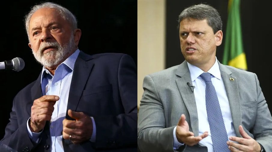 Lula critica Tarcísio em evento de entrega de nova frota de ambulâncias