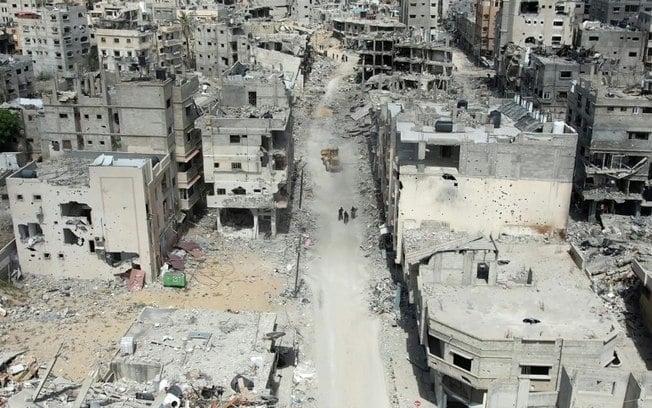 A ofensiva militar de Israel  transformou grandes áreas de Gaza em escombros, como a cidade de Khan Yunis