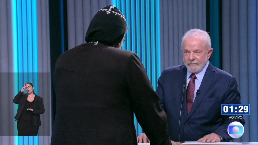 Padre Kelmon e Lula discutiram durante o debate