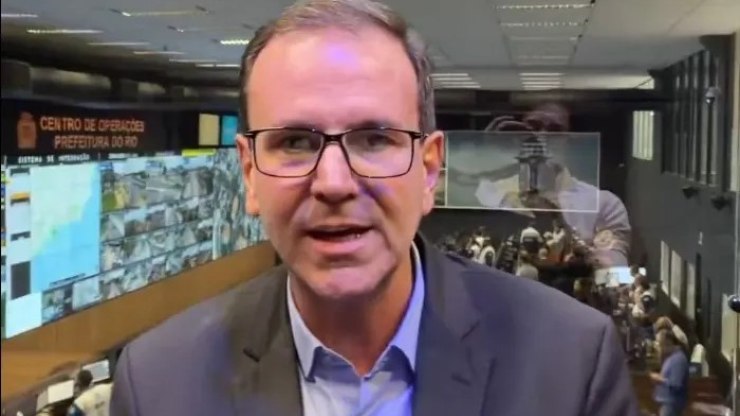 "RJ não vai ficar refém de criminosos", diz prefeito