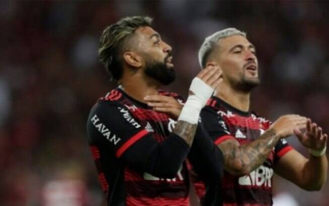 Ex-jogador elege time mais forte do Brasil e coloca Flamengo em terceiro