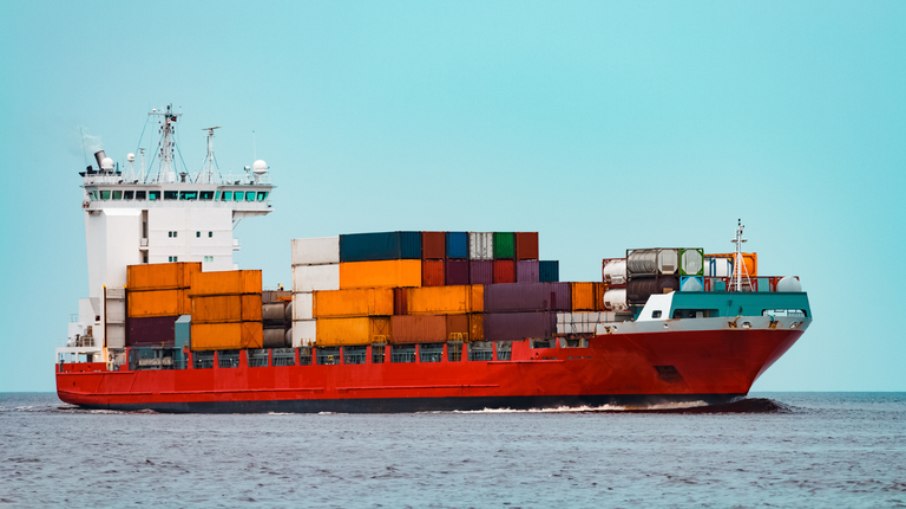 Por trás da guerra de tarifas que agitou a semana passada está o interesse dos Estados Unidos em conter o avanço da influência e da presença da China no mundo Por trás da guerra de tarifas que agitou a semana passada está o interesse dos Estados Unidos em conter o avanço da influência e da presença da China no mundo