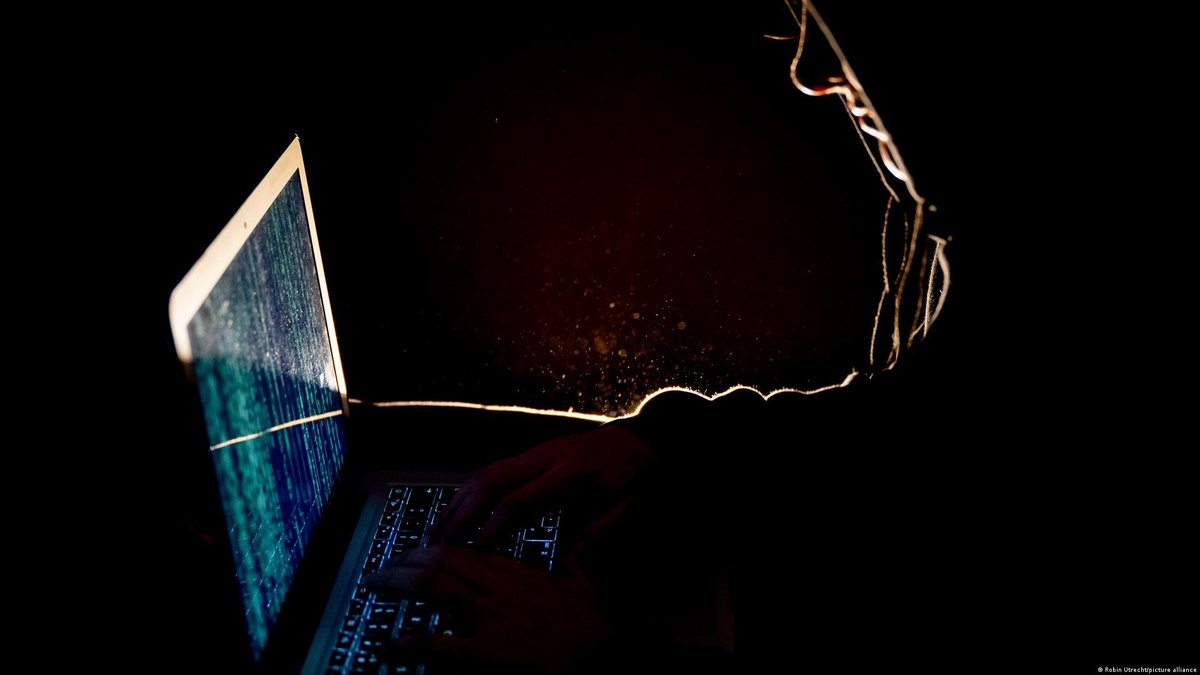 Berlim está sendo chantageada por hackers, denuncia prefeito - QTU Questões do Universo