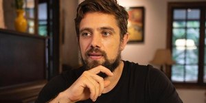Rafael Cardoso expõe luta contra dependência química: "Mata"