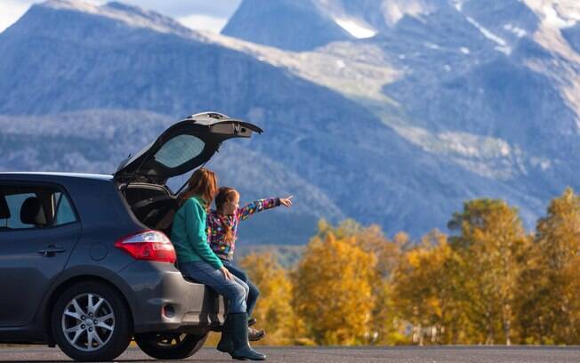 Viajar de carro é ótimo para passar o tempo com a família. E com essas dicas, você nunca mais vai ter problemas Viajar de carro é ótimo para passar o tempo com a família. E com essas dicas, você nunca mais vai ter problemas