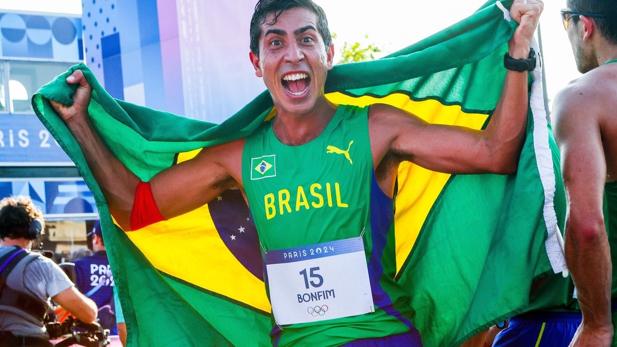 Caio Bonfim foi prata na Paris 2024