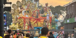 Veja como foi o primeiro dia desfiles no Sambódromo do Anhembi