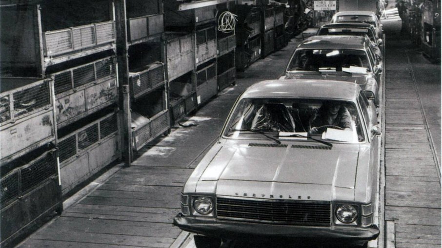 Lançado em 1968, o Chevrolet Opala foi o primeiro carro de passeio nacional da marca Lançado em 1968, o Chevrolet Opala foi o primeiro carro de passeio nacional da marca