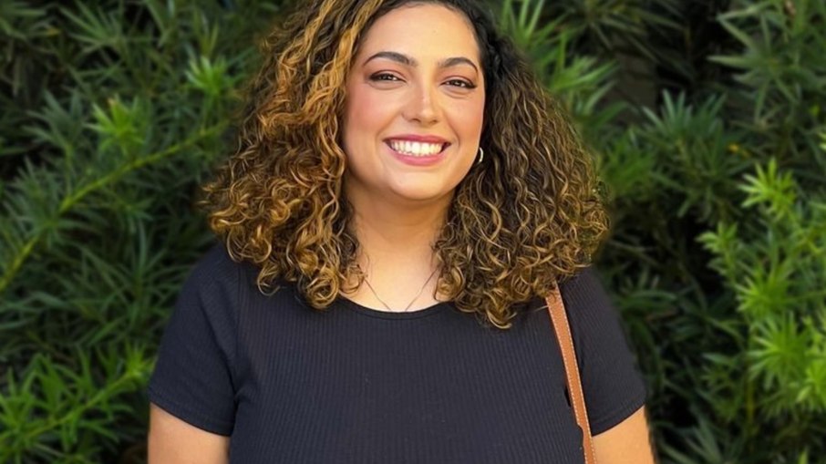 Camila Moura  - Digital influencer e professora