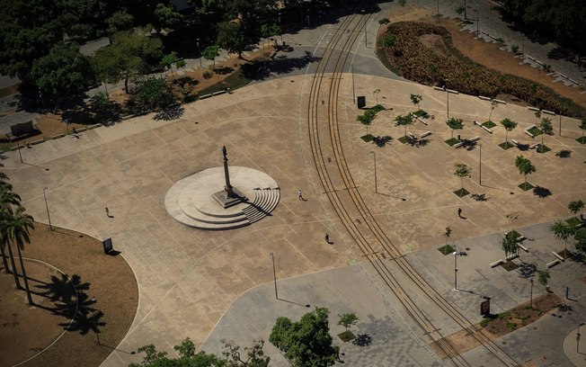 Menos carros, mais vida urbana Menos carros, mais vida urbana