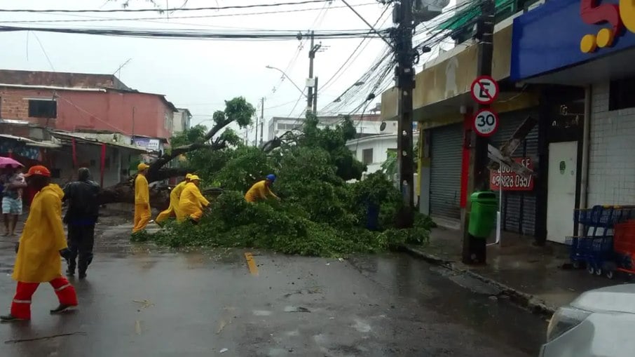 Chuvas intensas já ocorreram esta manhã no Ceará e no Piauí