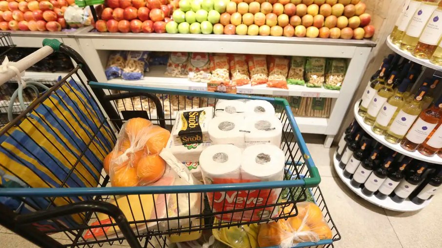 Alimentos da cesta básica vão ser prioridade nos investimentos do governo Alimentos da cesta básica vão ser prioridade nos investimentos do governo