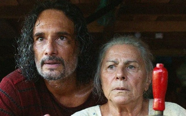 Confira o trailer oficial de “O Último Azul”, grande vencedor do “Urso de Prata” do Festival de Berlim 2025.Dirigido por Gabriel Mascaro (“Boi Neon” e “Divin... Confira o trailer oficial de “O Último Azul”, grande vencedor do “Urso de Prata” do Festival de Berlim 2025.Dirigido por Gabriel Mascaro (“Boi Neon” e “Divin...