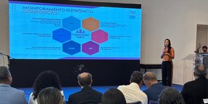 Espírito Santo adota tecnologia para reforçar proteção a mulheres