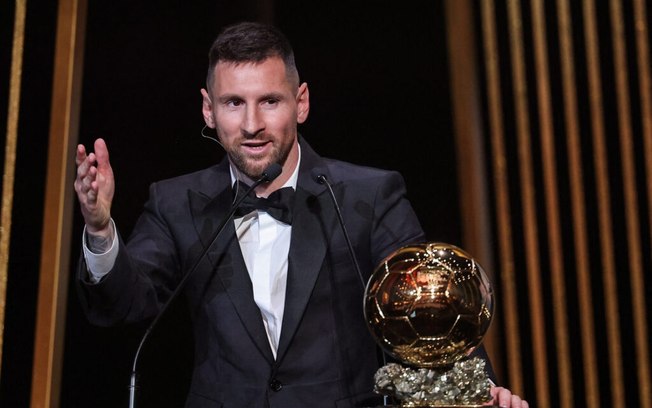 Bola de Ouro: Messi ganha prêmio de melhor do mundo pela 8ª vez