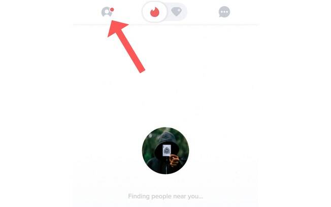 Como apagar o Tinder #1: na página que serve para dar match, clique no ícone de perfil do canto superior direito