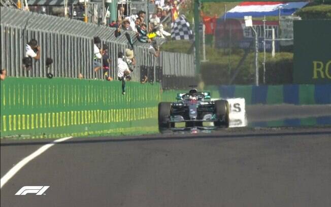 Hamilton venceu o GP da Hungria sem dificuldades