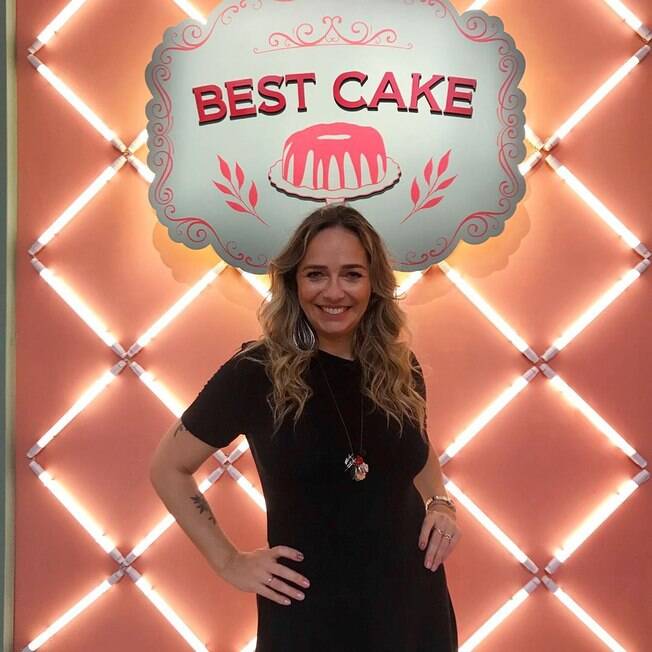 A chef confeiteira foi jurada do reality victício 'Best Cake', da novela carole
