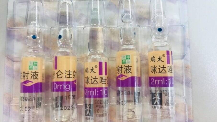 Os medicamentos têm embalagens, rótulos e bulas com informações em mandarim