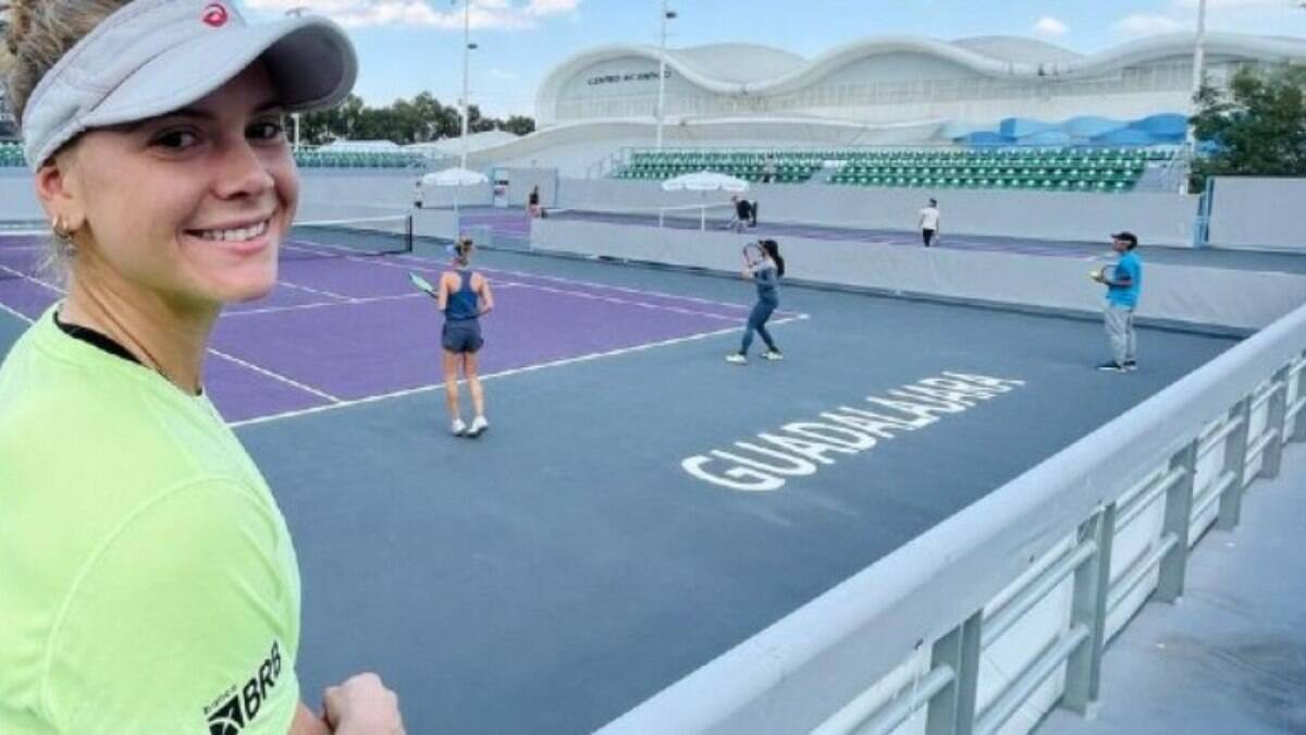 Laura Pigossi disputa a chave de duplas no WTA de Guadalajara